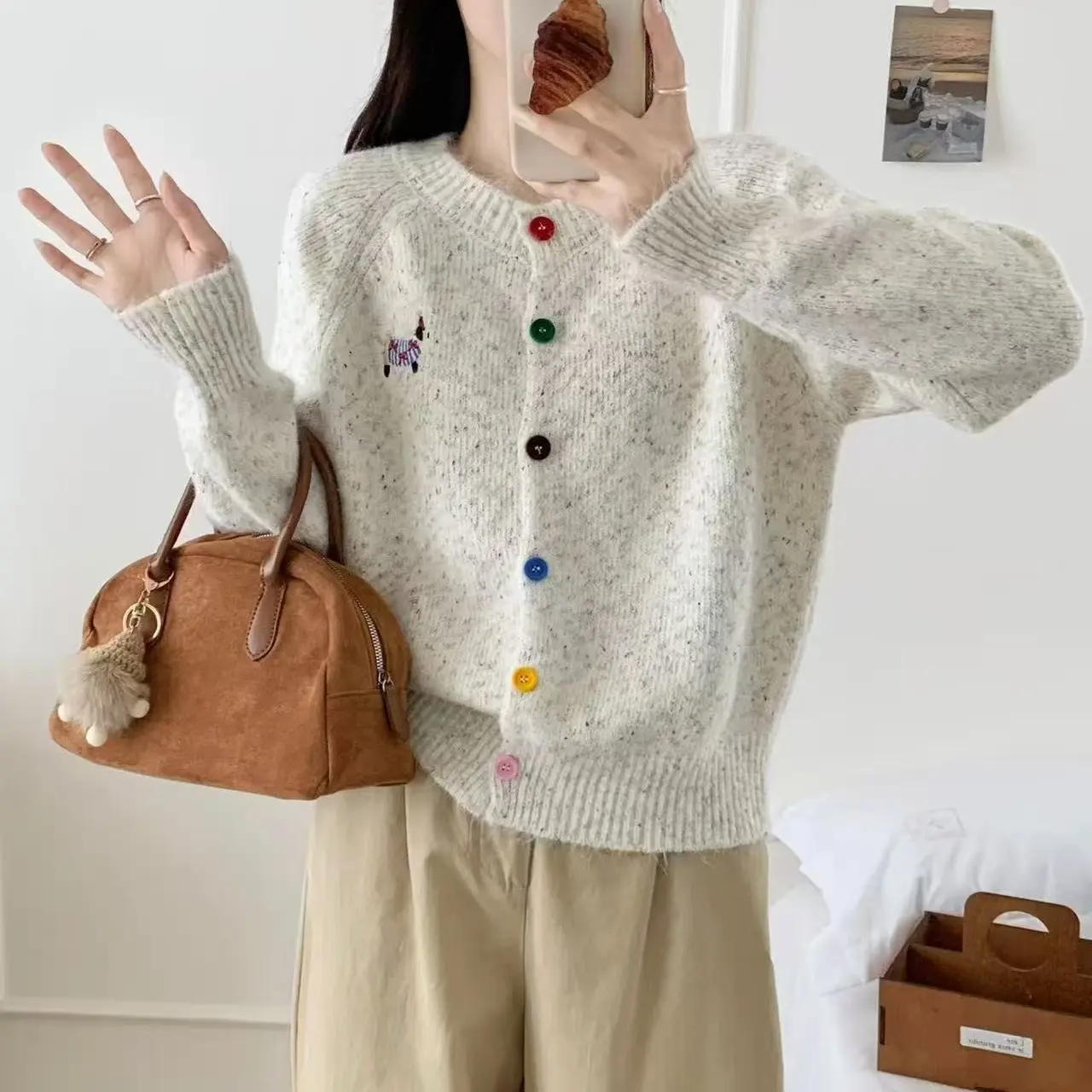 糖果色纽扣小狗刺绣软糯针织开衫女秋冬慵懒风宽松百搭毛衣外套