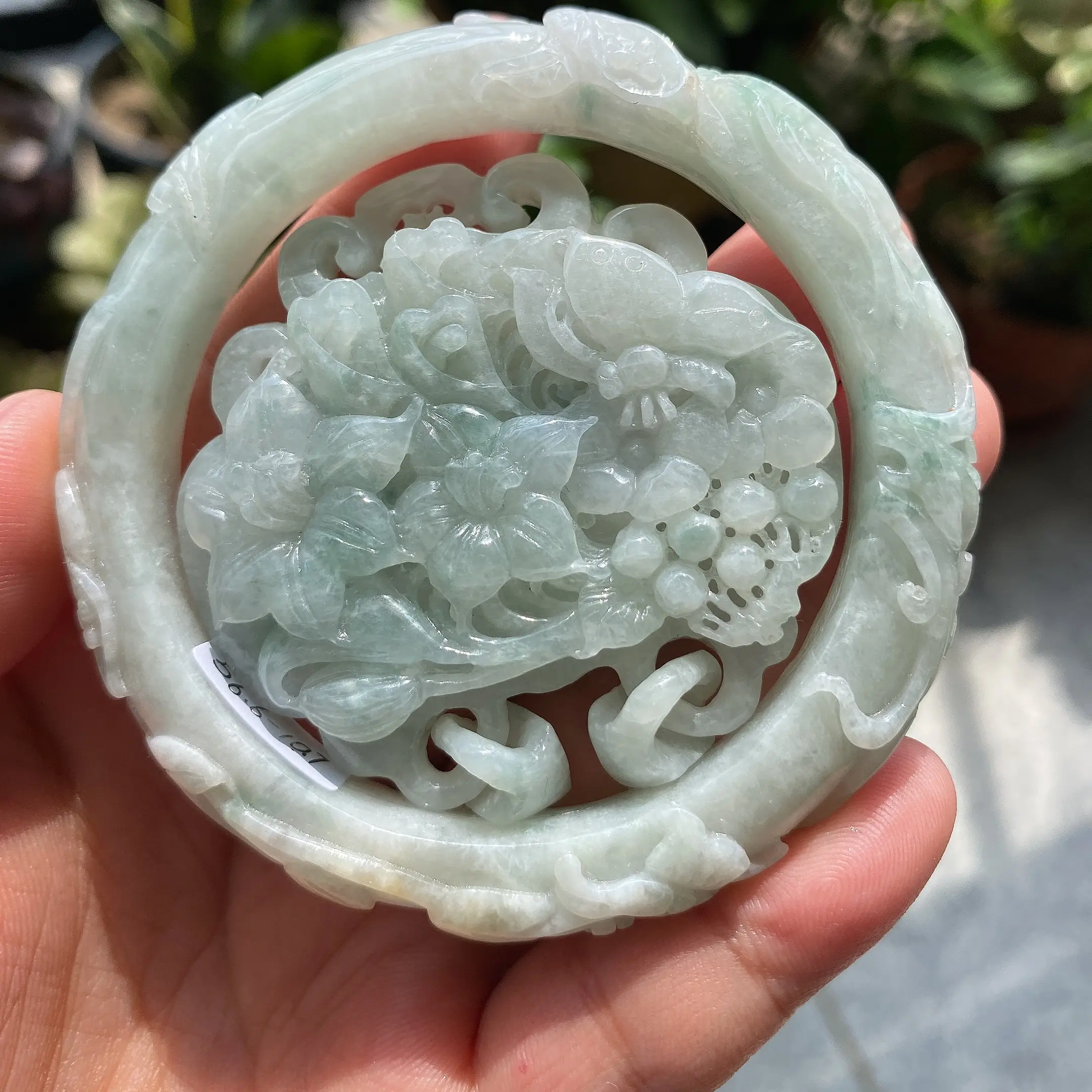 56.6圈飘绿花蝶恋花翡翠雕花手镯套镯 玉兰花蝴蝶缅甸A货翡翠手镯