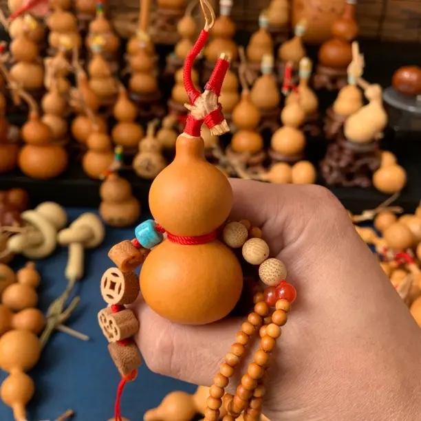 2天然文玩葫芦手把件