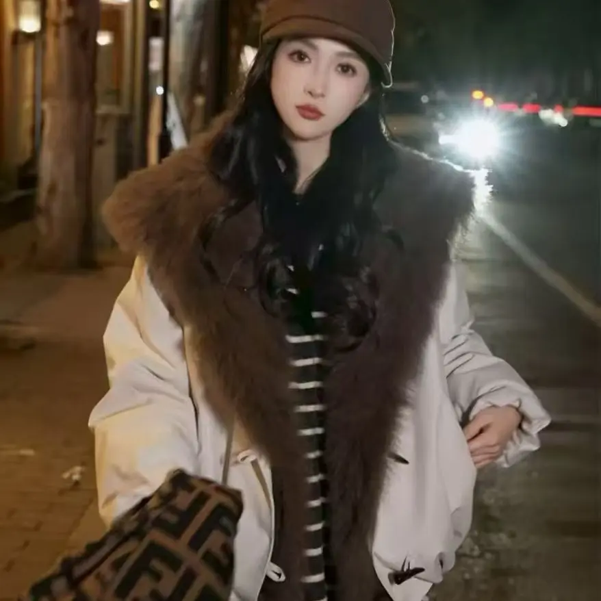 车条大毛领羽绒短款派克服外套