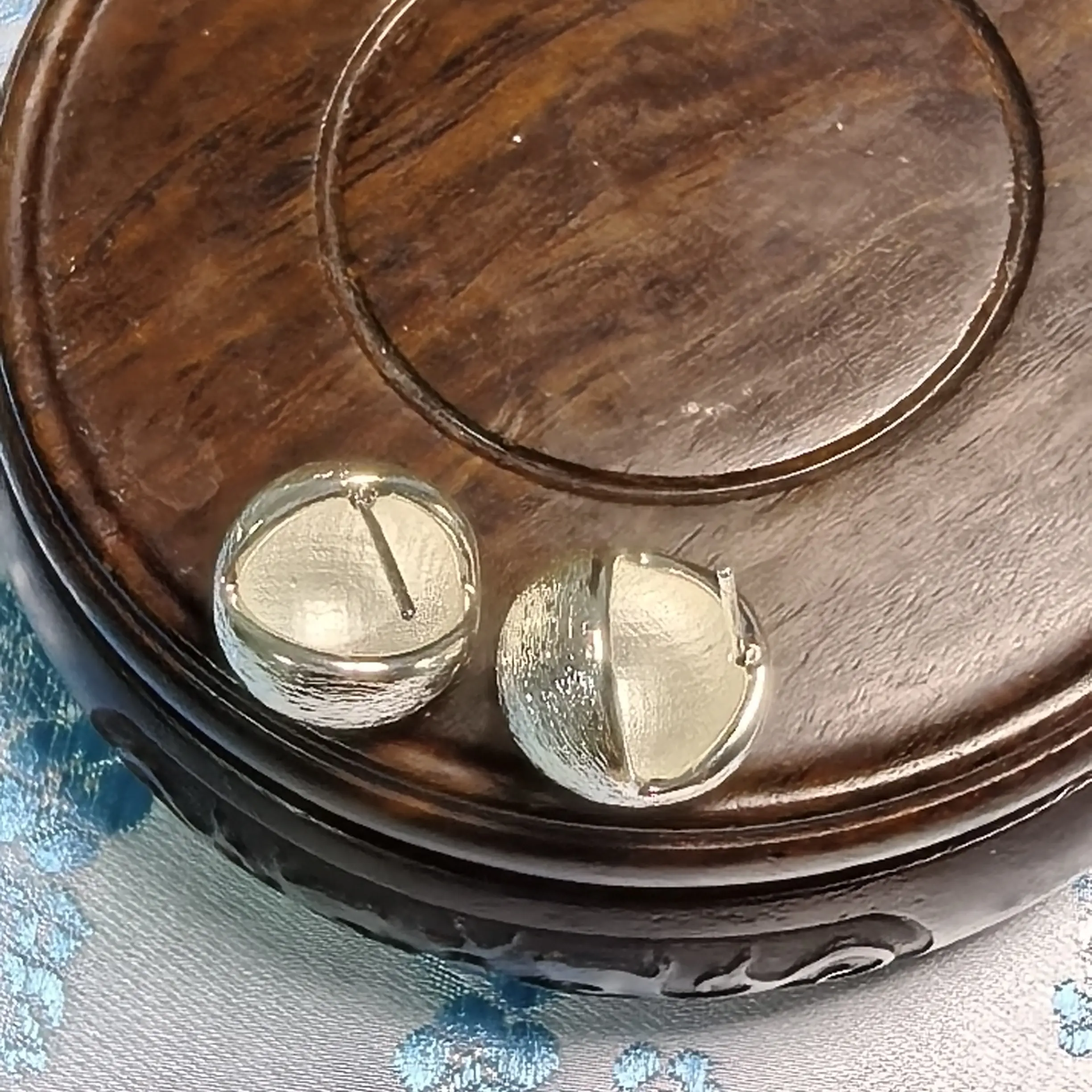铜合金仿珍珠耳饰 耳饰 拉丝耳钉法式复古轻奢气质百搭简约饰品