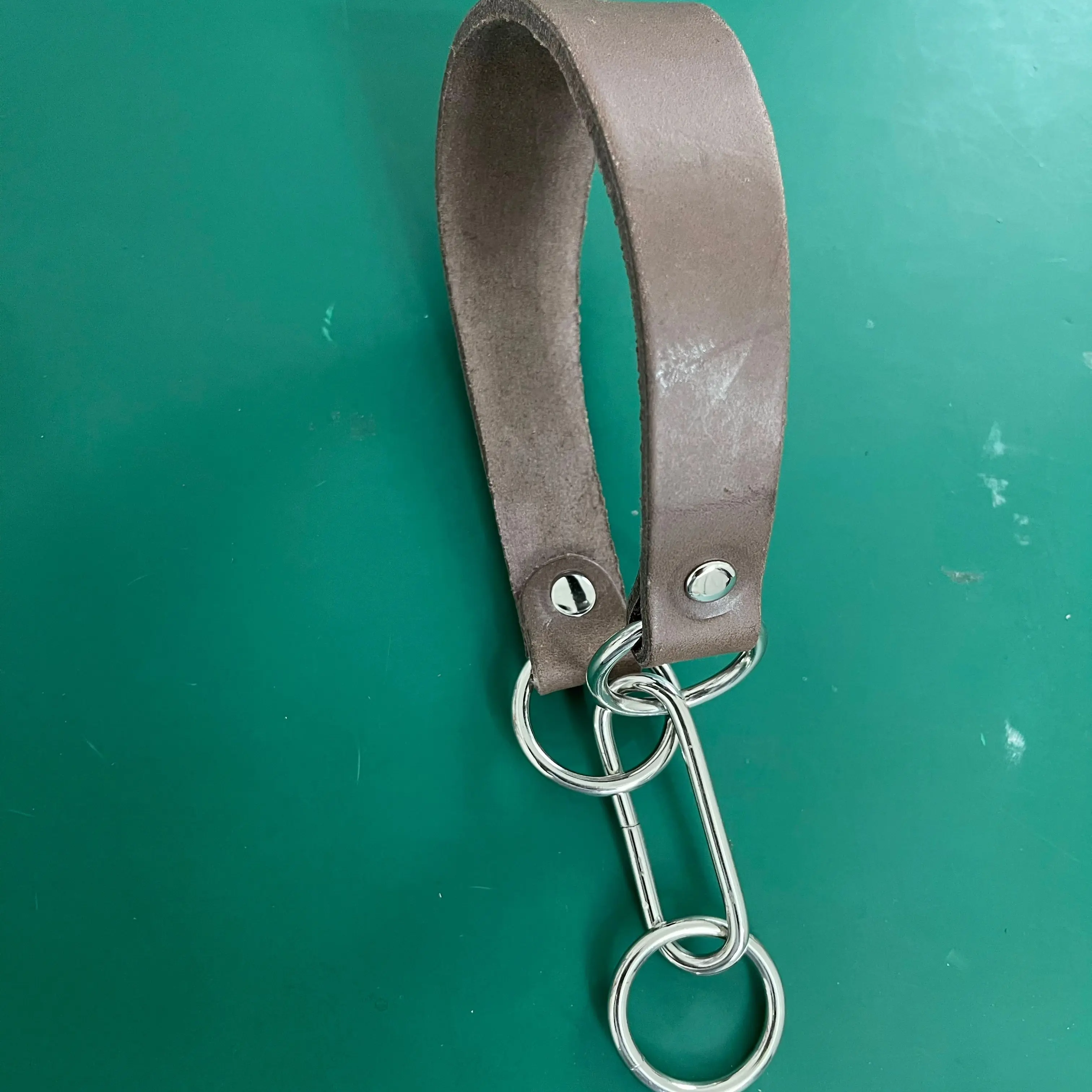 厂家直销休闲风格灵缇犬格力犬真牛皮狗狗项圈中大型犬适用