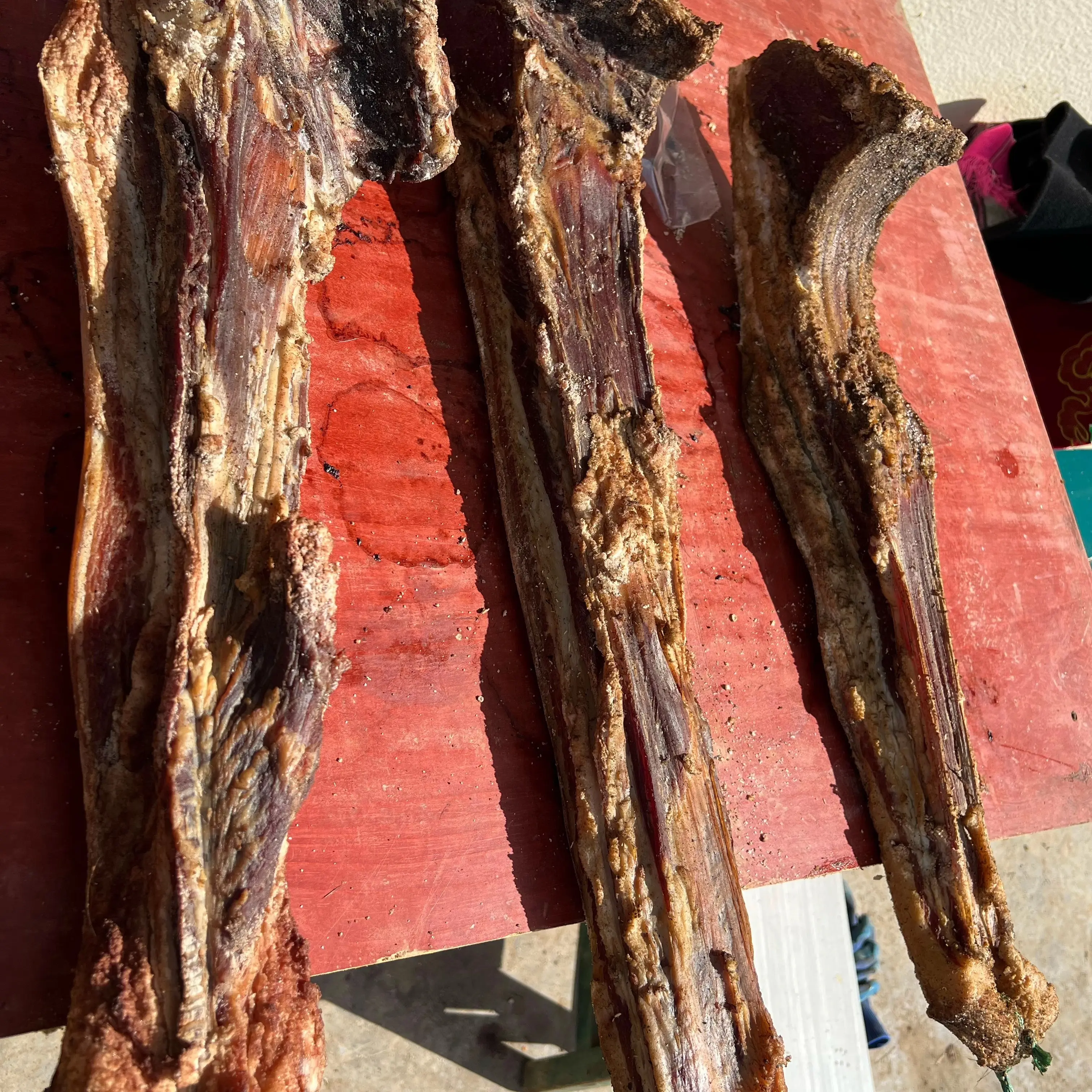 柴火烟熏土家风味云南腊肉咸香口感特产