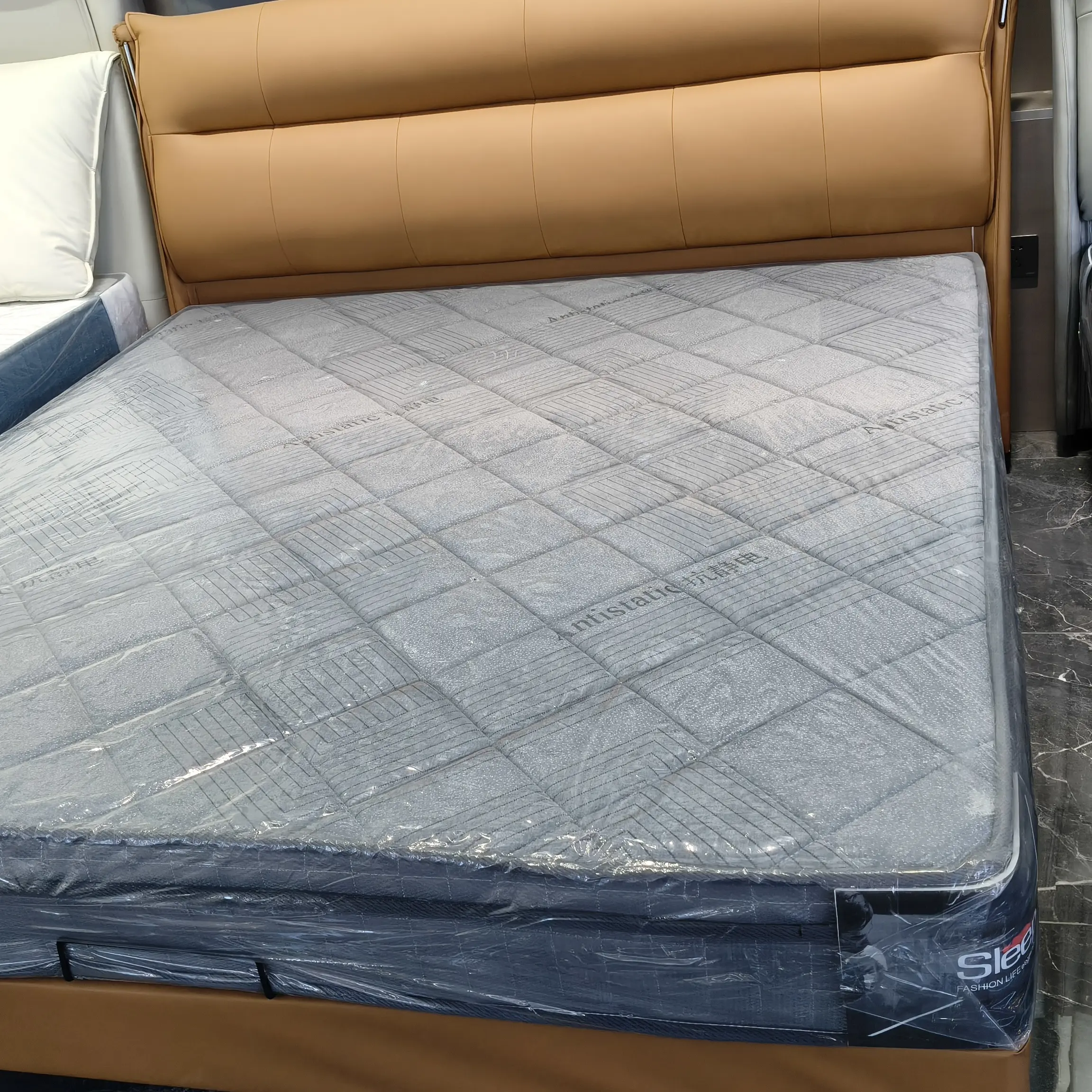 意式轻奢简约牛皮软包双人床主卧婚床