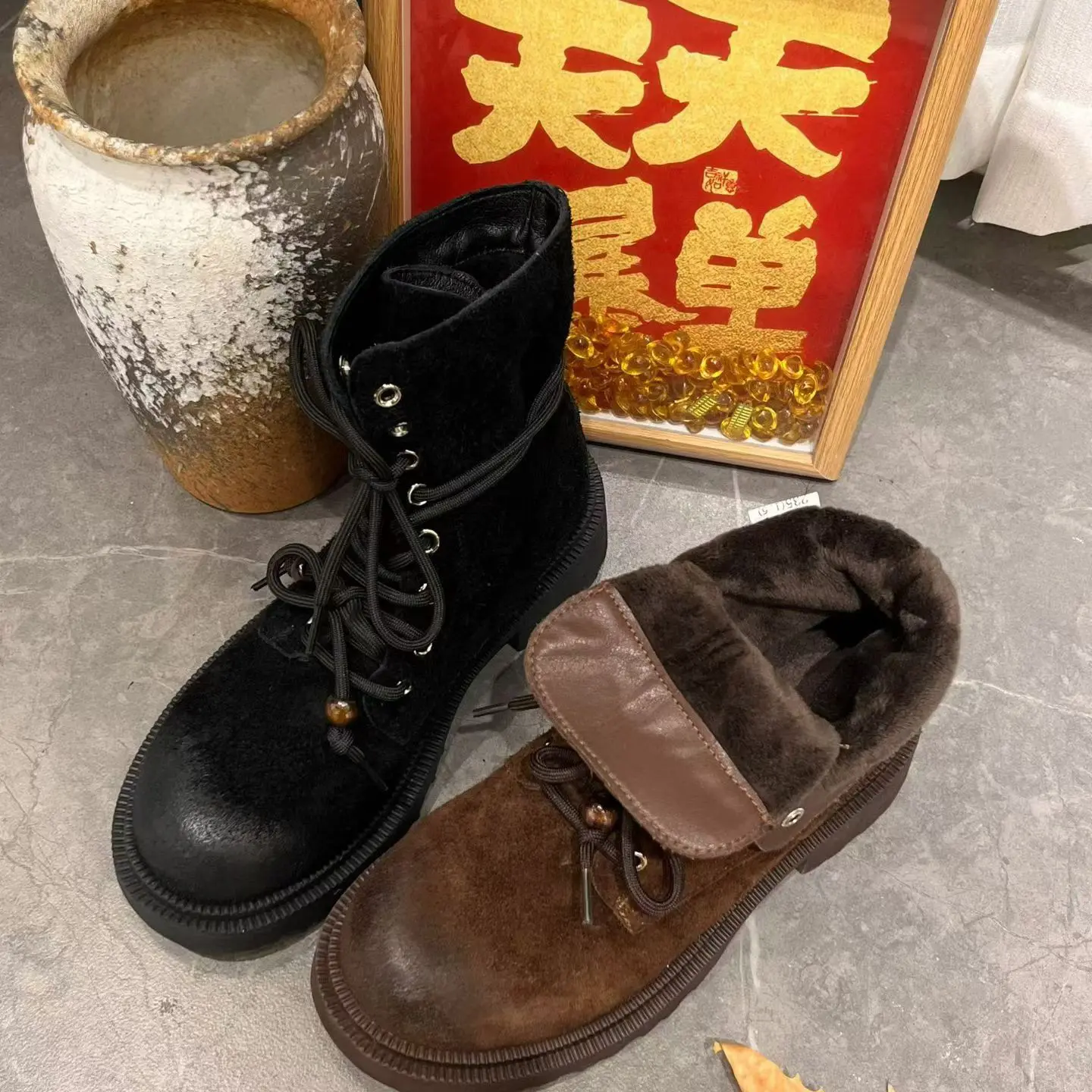 磨砂牛皮马丁靴女秋冬季复古欧美短靴百搭休闲圆头方跟骑士靴