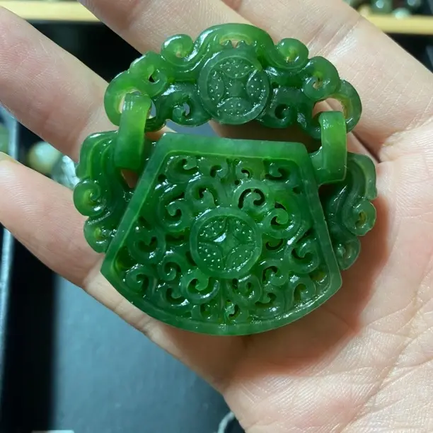 碧玉香囊平安锁挂件