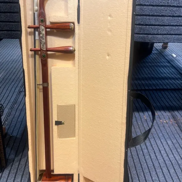 紫檀二胡手工艺品