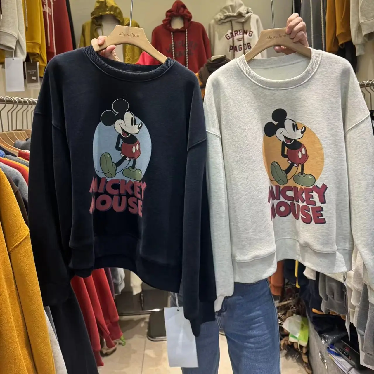 15-米奇加绒加厚圆领卫衣