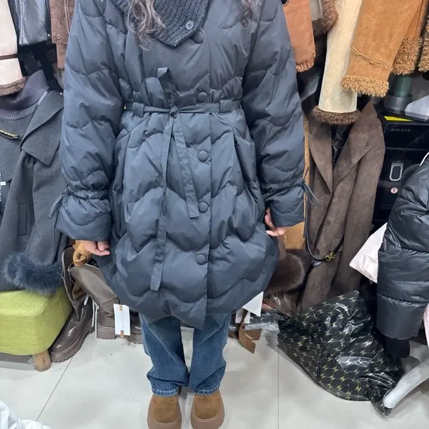 收腰中长款娃娃领可脱卸帽加厚保暖白鸭绒冬季外套