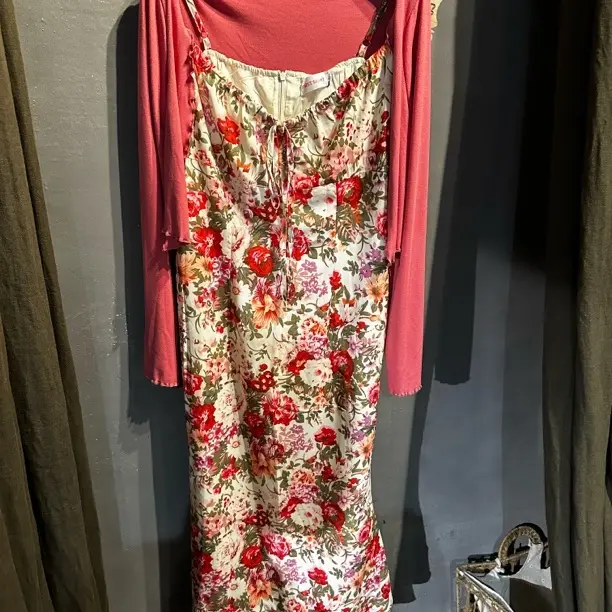 （福利品不退不换）妍妍家碎花裙两件套