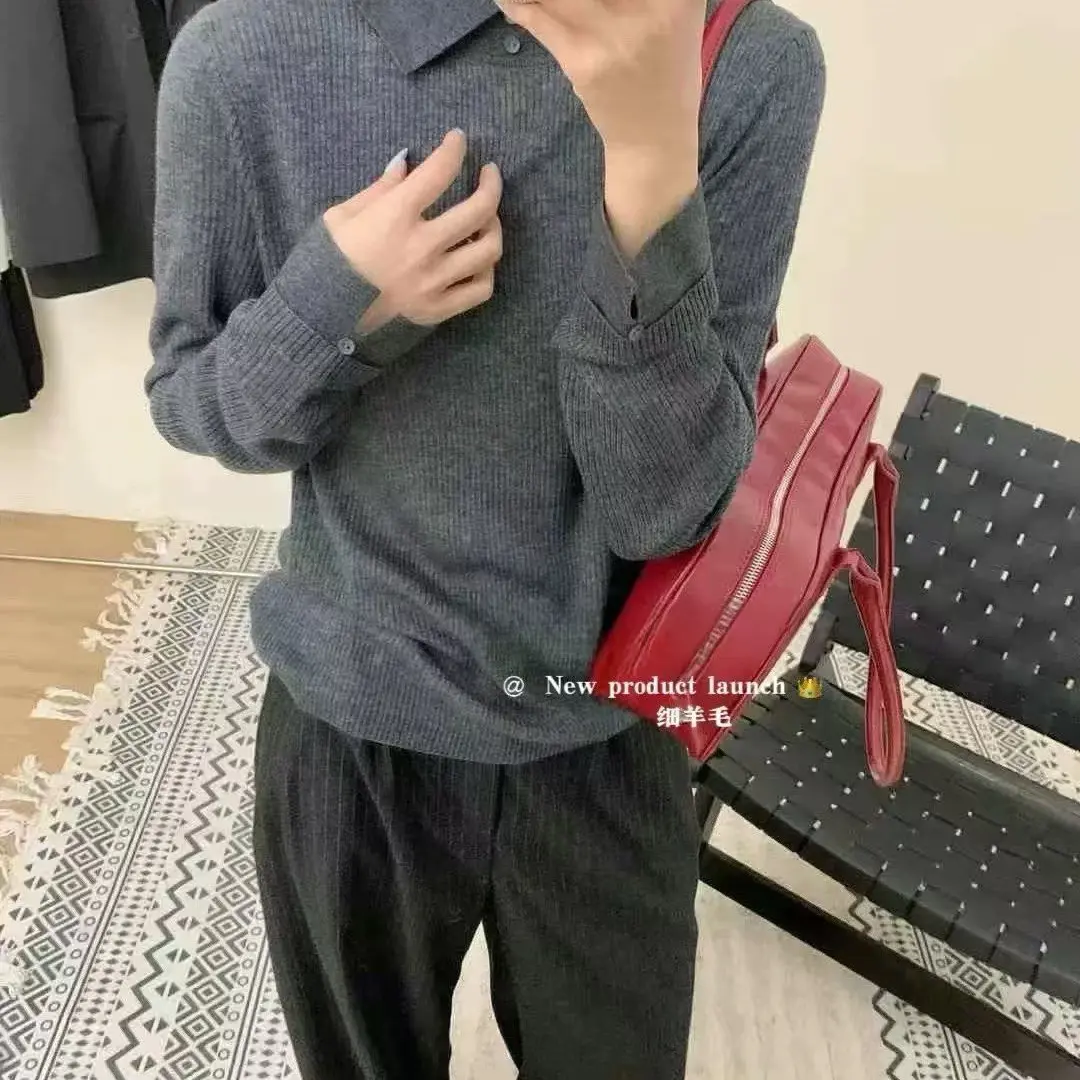 新款翻领软糯针织打底衫减龄显瘦内搭