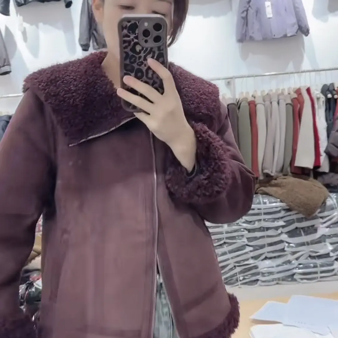 防静电翻领海军领皮毛一体羊羔毛休闲毛领女冬季加厚短外套保暖