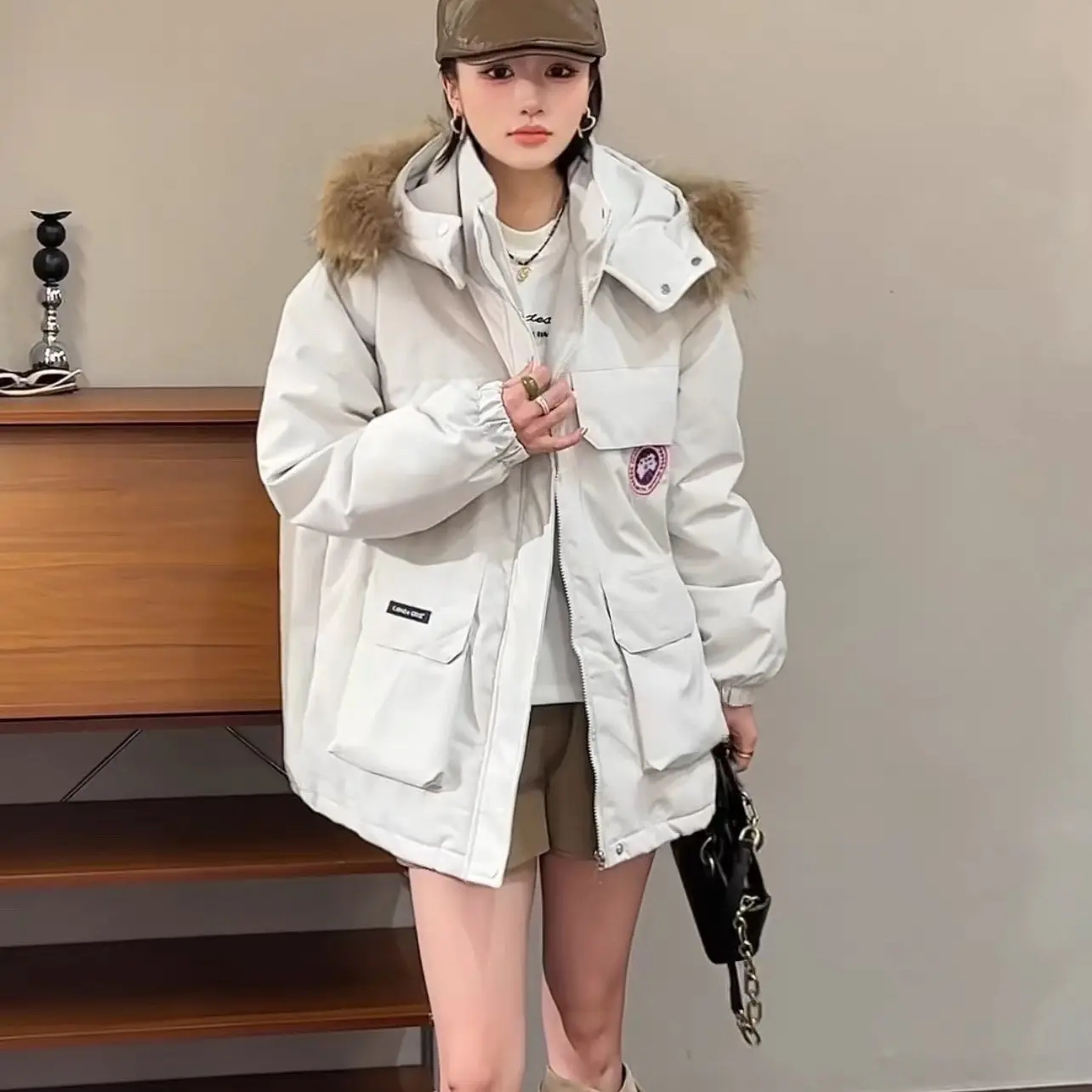 帅大鹅羽绒服女冬季情侣男派克服工装外套