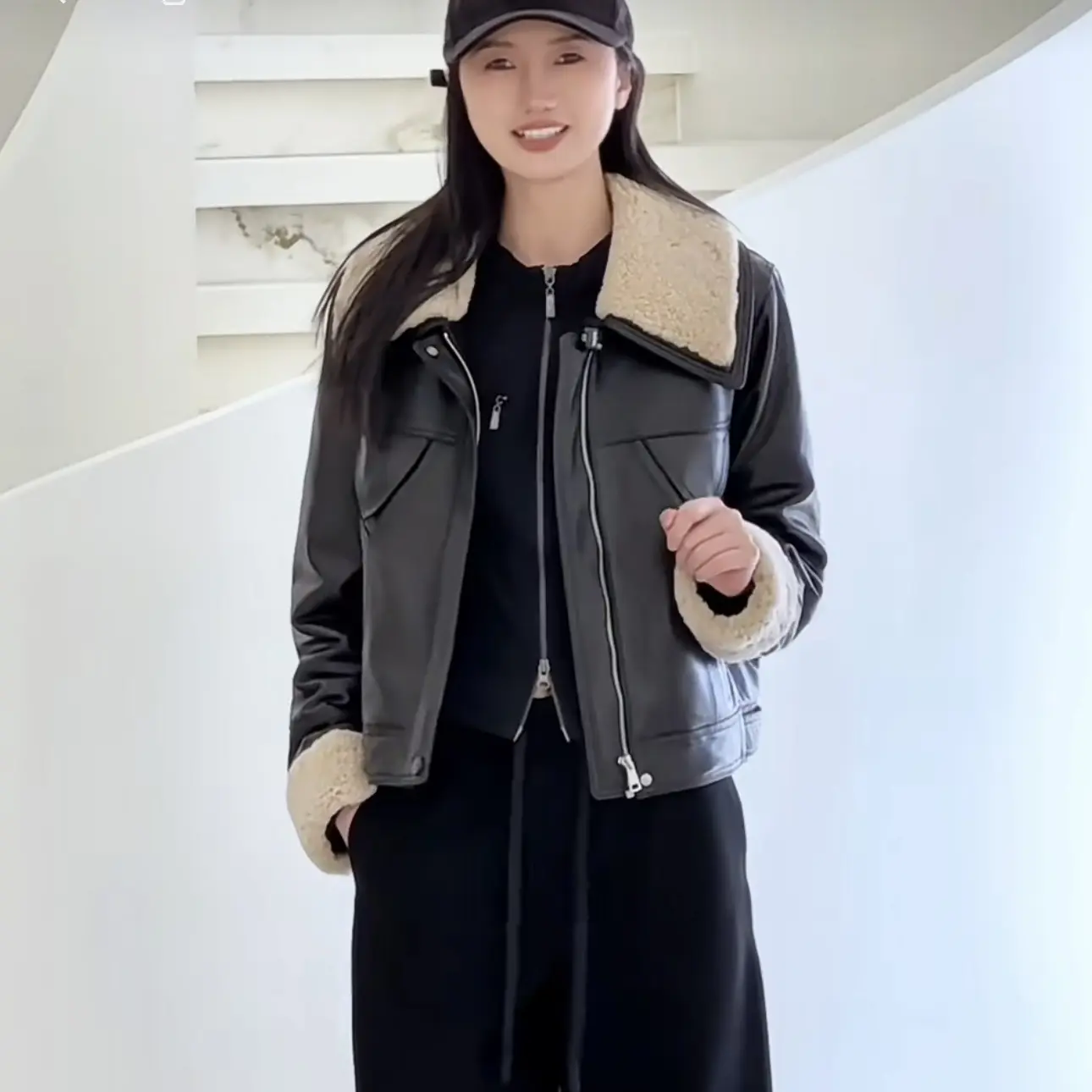 短款油蜡皮法式方领翻领皮衣拼接韩版皮夹克皮羽绒