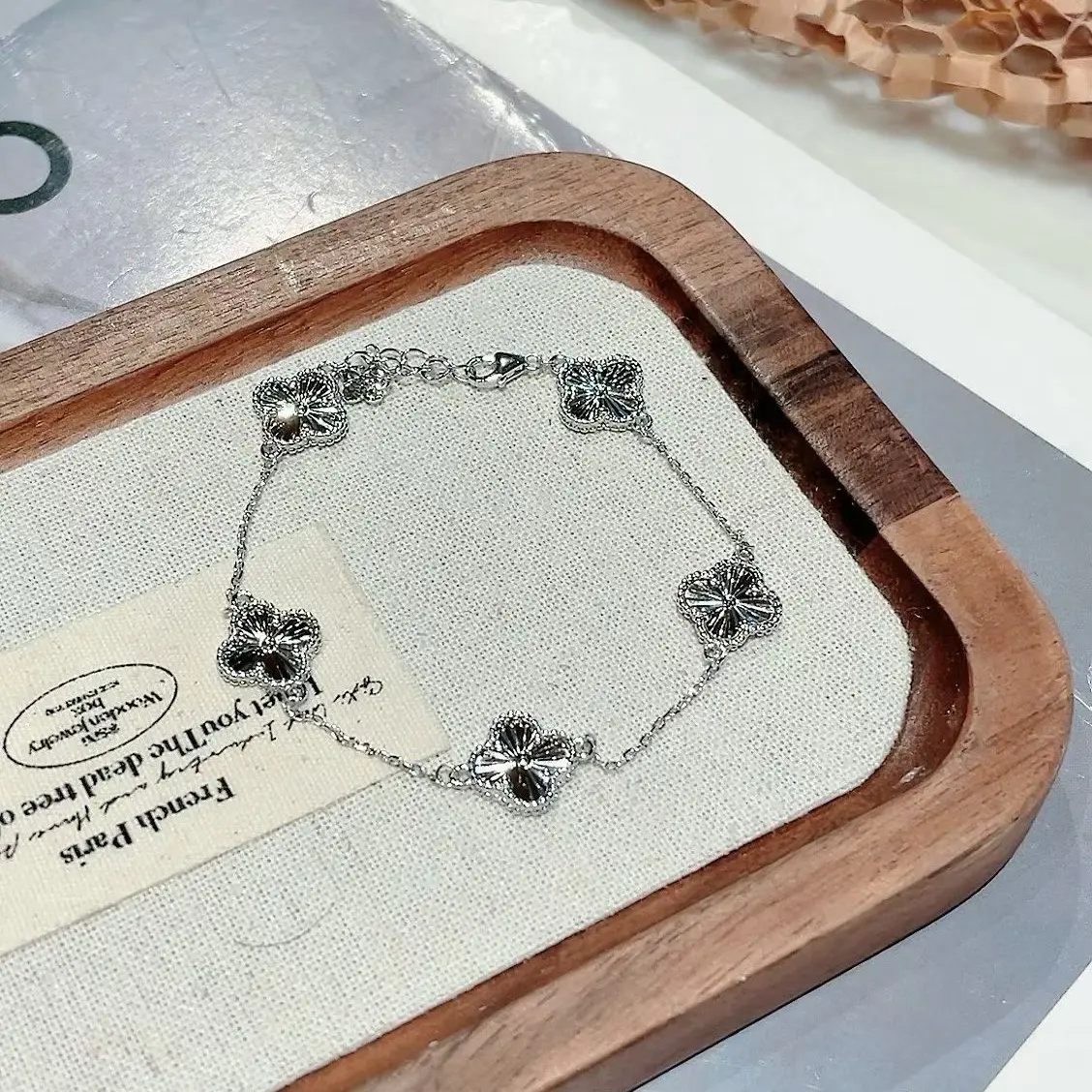 足银手链 纯银老花镭射四叶草手链五花手链轻奢小众精致百搭