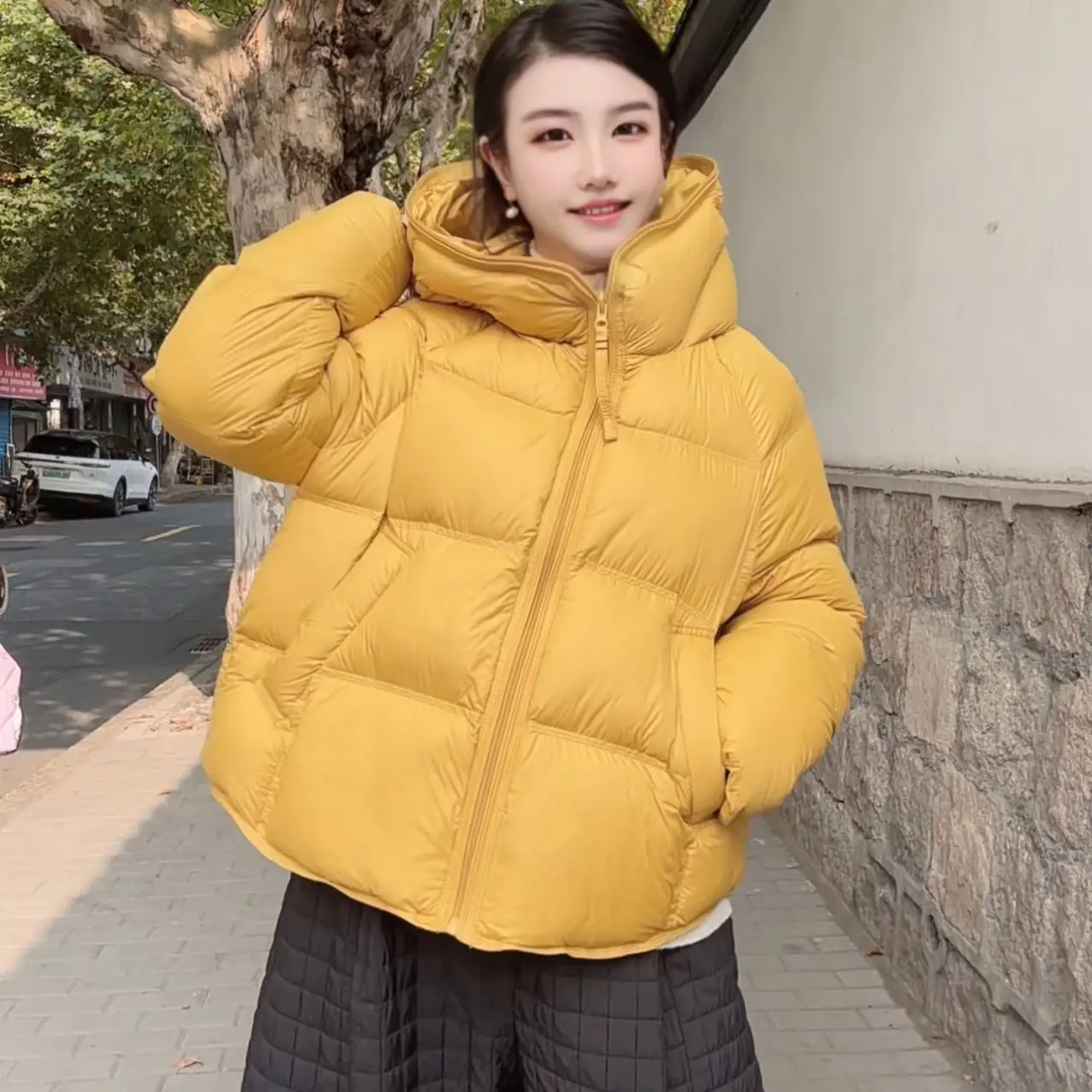 2025冬季新款欧货复古连帽拉链面包羽绒服短款时尚加厚外套女潮