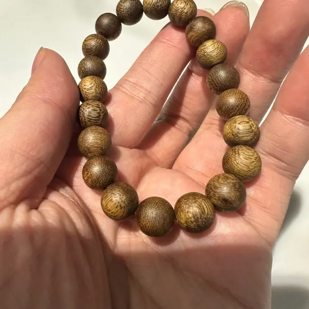 沉香沉香海南绿奇楠10mm单圈沉水沉香手串