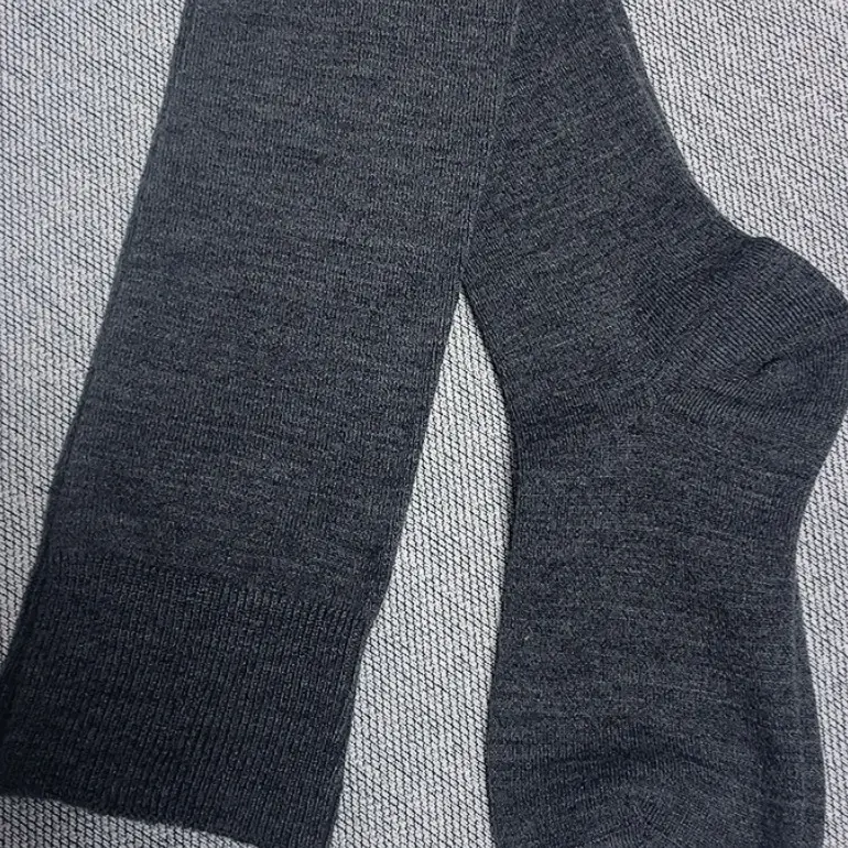 女士过膝长筒精纺羊毛小腿袜