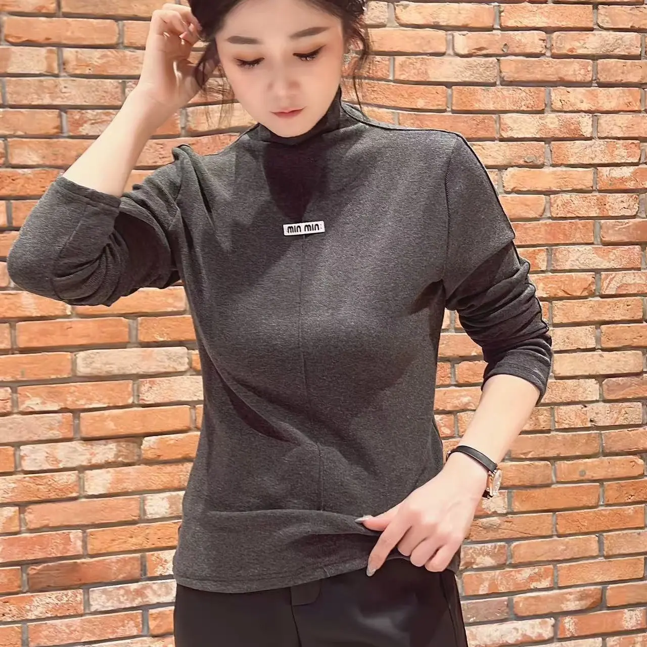 半高领长袖女休闲风T恤极简风有弹力显瘦百搭