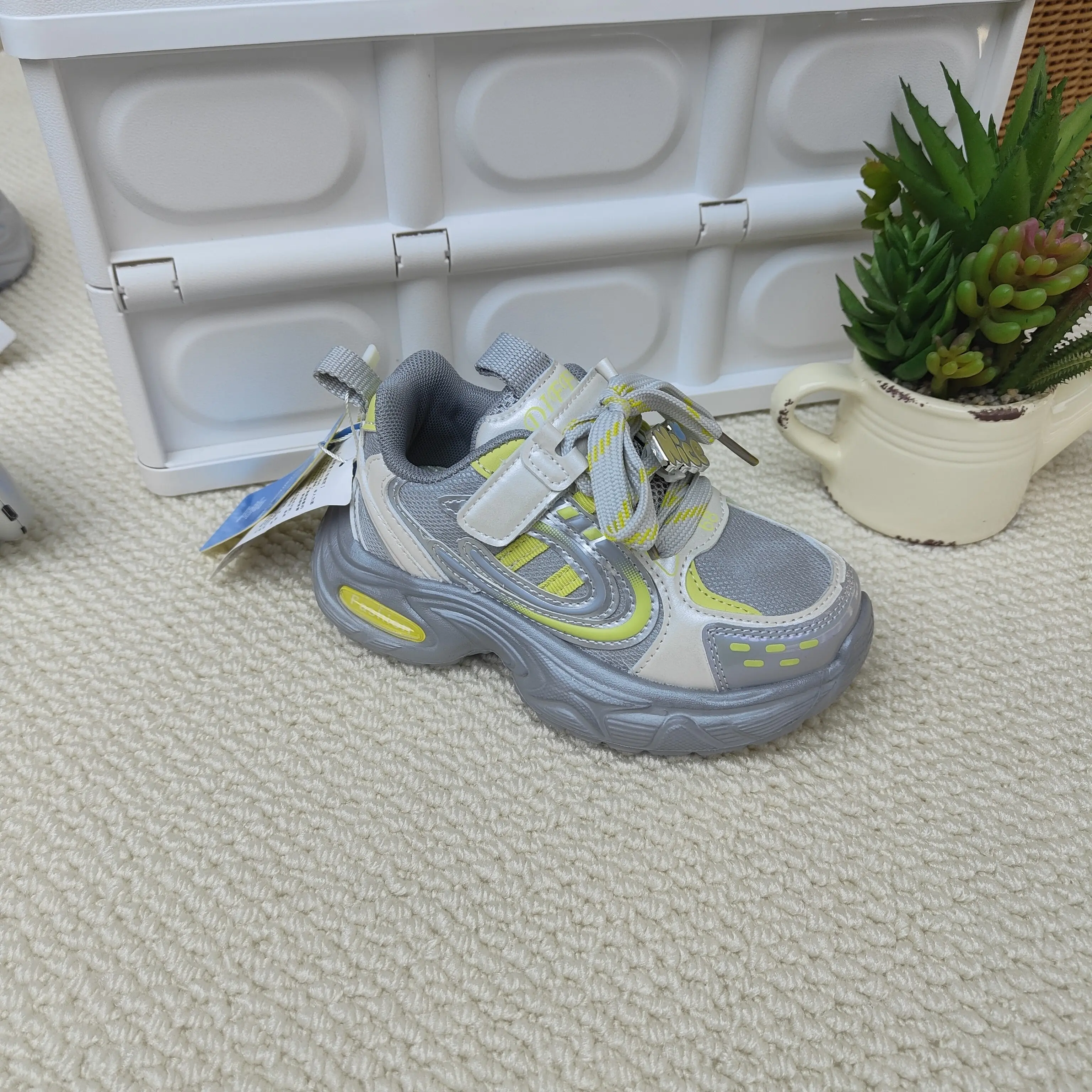 童鞋27-37码皮面防滑透气老爹鞋运动鞋四季款