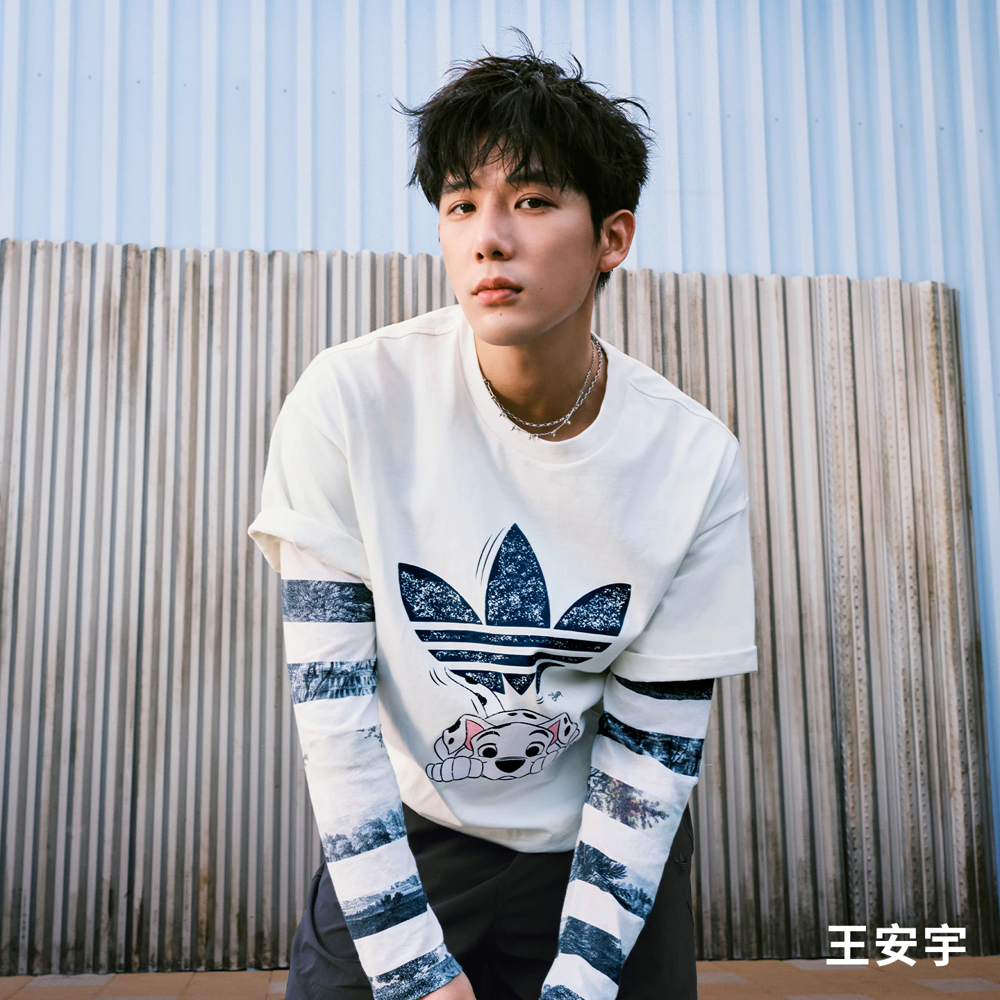 adidas/阿迪达斯王安宇同款迪士尼101斑点狗联名短袖T恤KG6683
