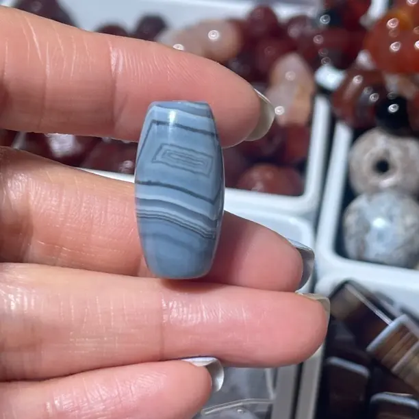 蓝沁缠丝玛瑙单珠