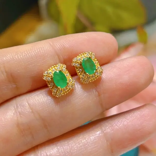 精致925银镶嵌1.0ct天然祖母绿耳钉气质女人味经典款式耳饰