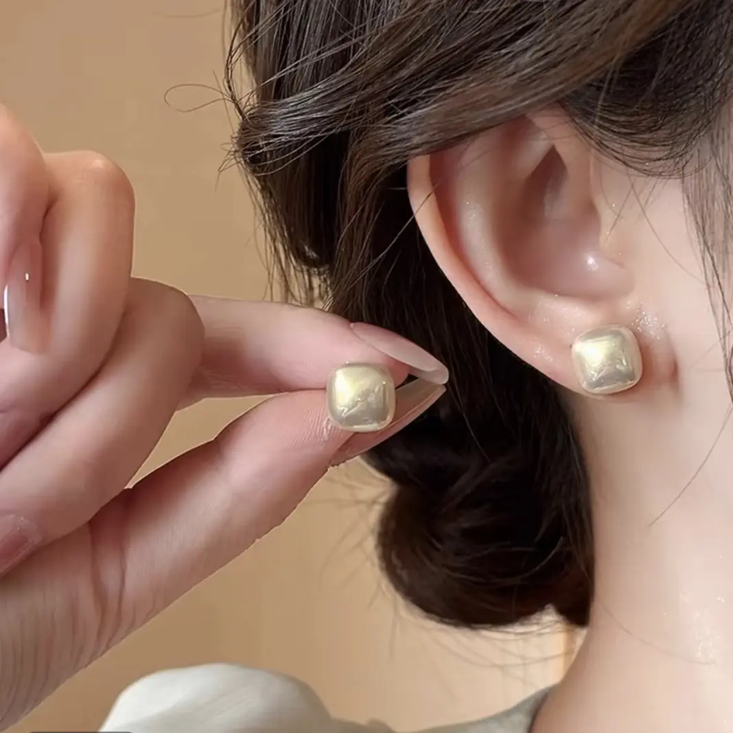 铜合金耳饰 925银针方形仿珍珠耳钉轻奢高级感简约气质百搭耳饰