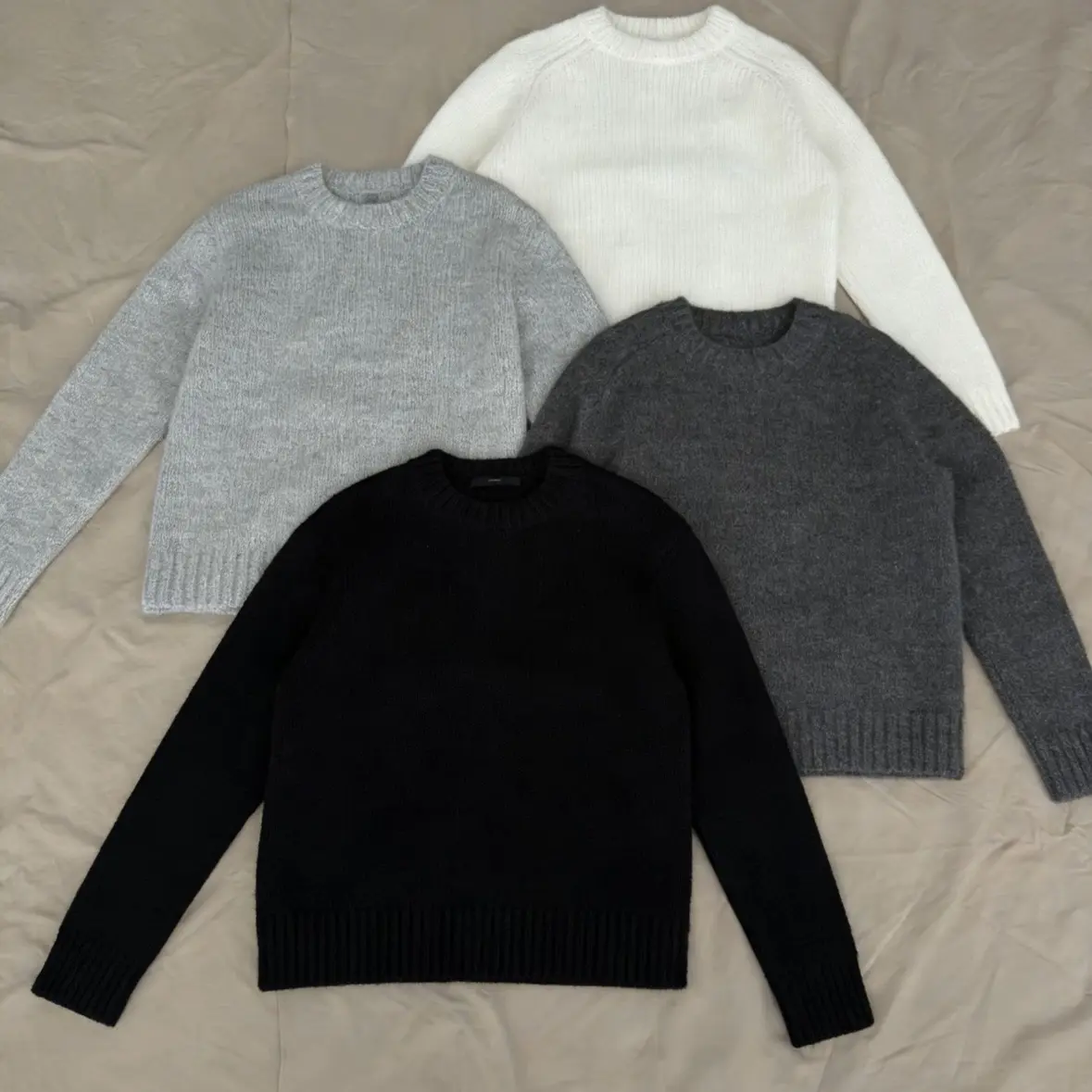 025号链接卡其色刺绣毛衣