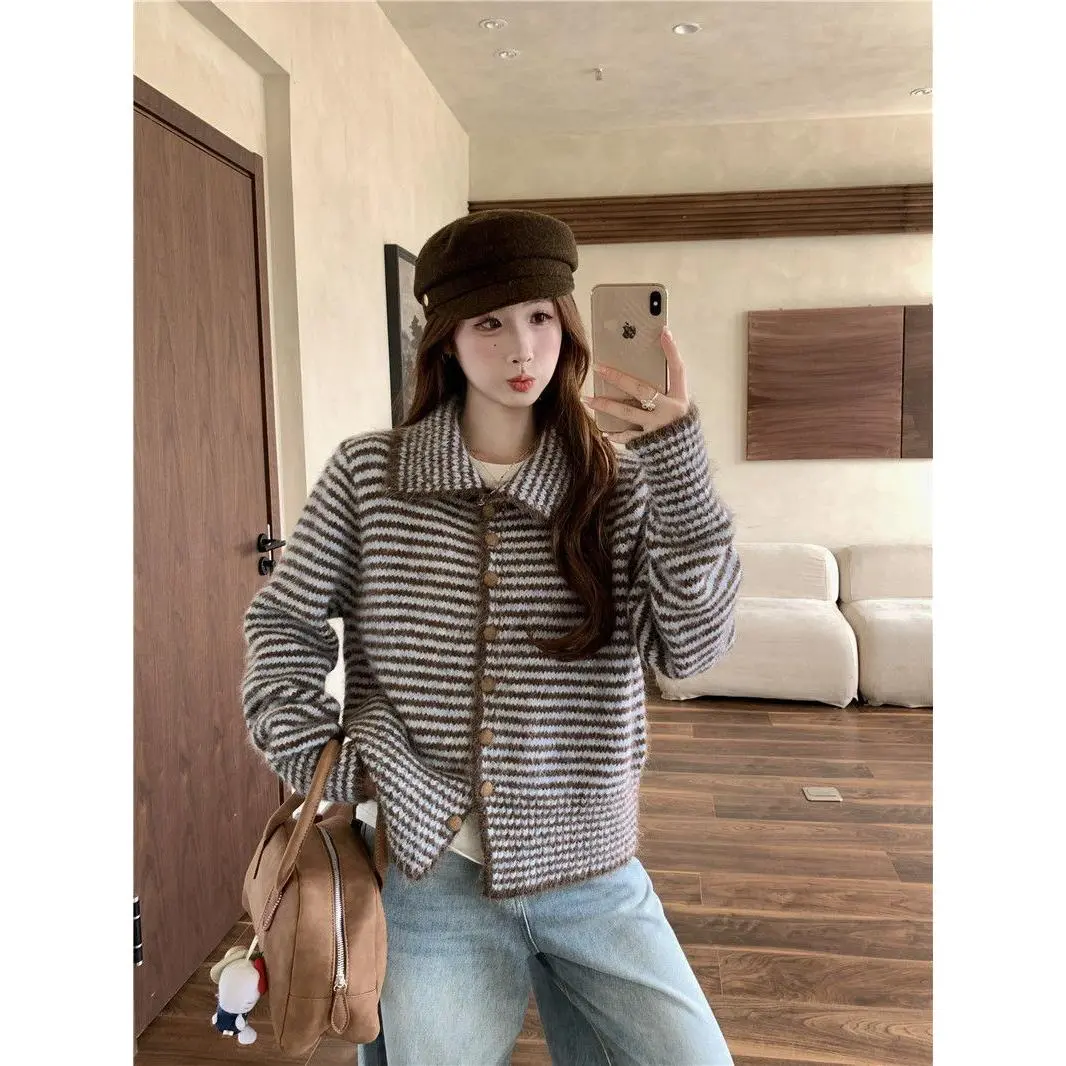 慵懒风立领条纹撞色毛衣外套女2025新款高级感小众百搭休闲针织衫