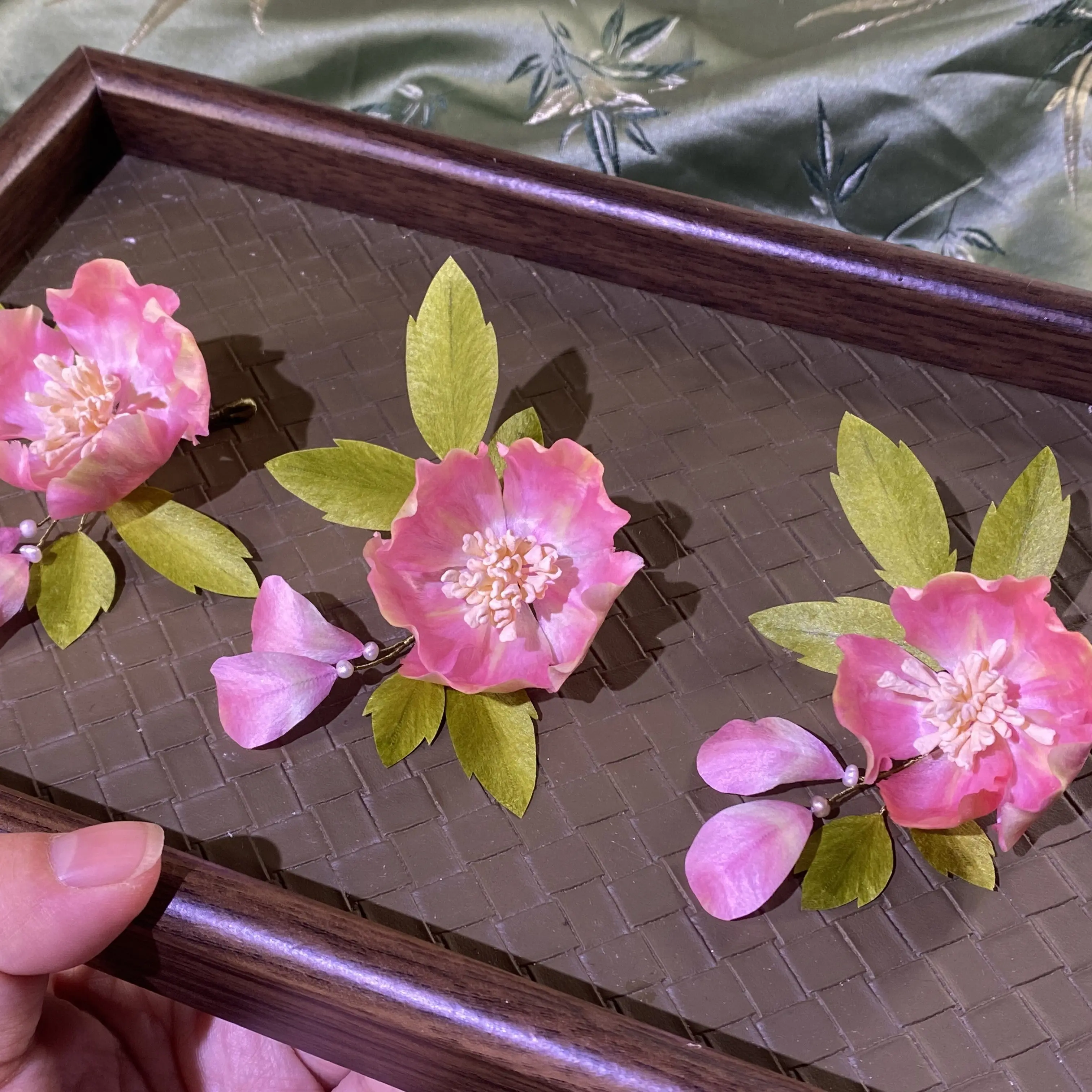 簪 改主体找客服