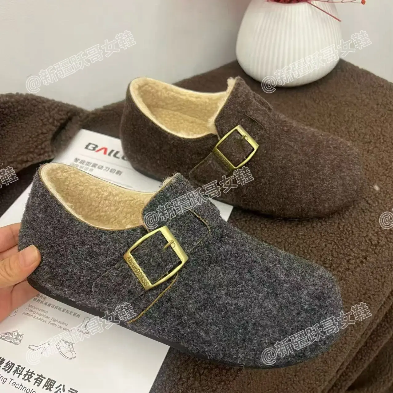 新疆跃哥鞋品2025冬季新品毛呢加绒软底勃肯棉鞋F33-26