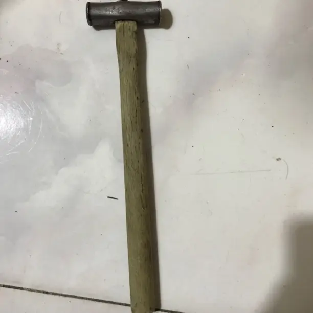 白腊条大锤把专用木柄带皮高韧性榔头柄斧头把杆