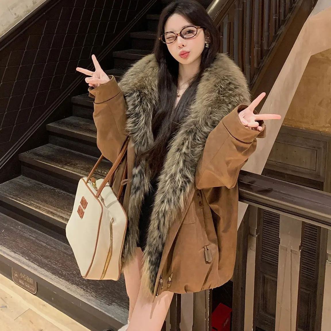 冬日特调/复古麂皮绒派克服中长款美洲貉毛领鹅绒内胆真皮草外套