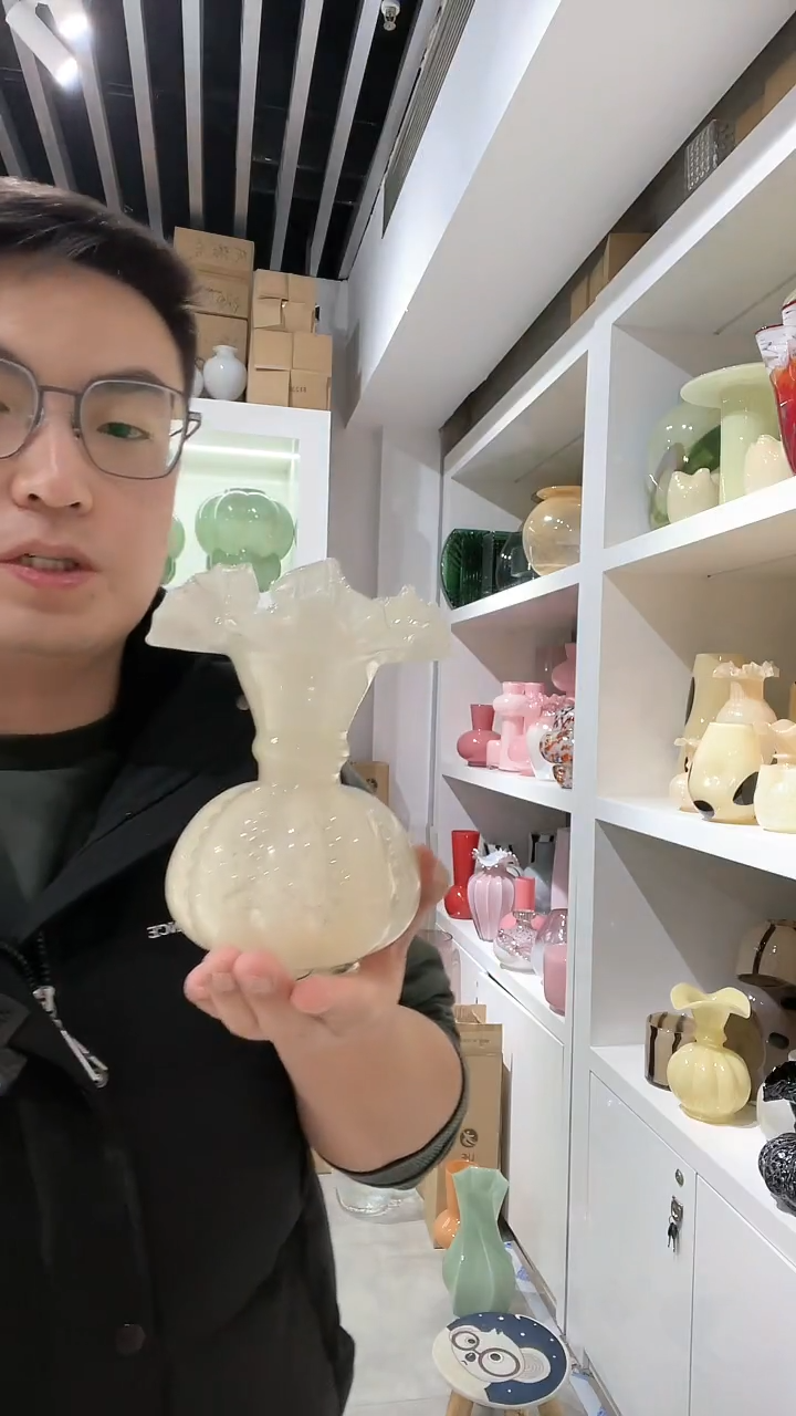 【闪购商品】008花瓶