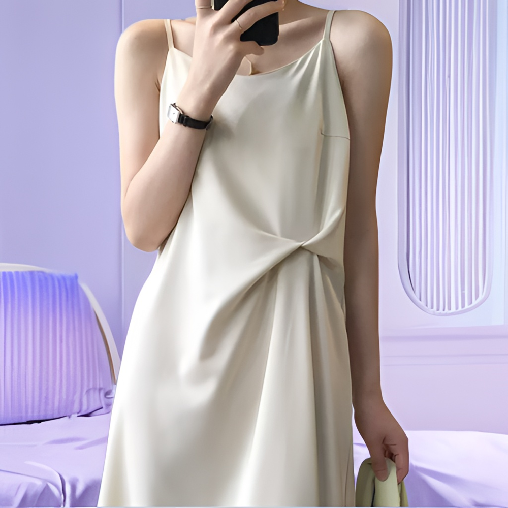 姐妹款度假网红爆款女装  碎花显瘦时尚气质法式复古网红女装