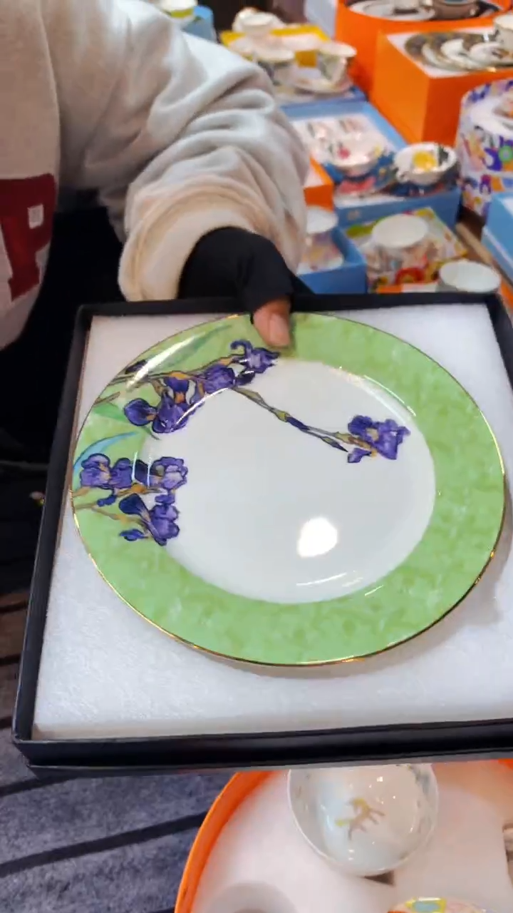 【闪购商品】新骨瓷11111