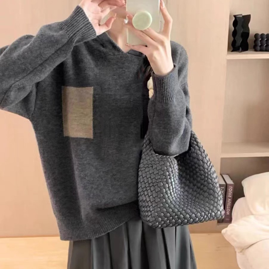 新款保暖设计感ins风小清新气质减龄洋气针织衫