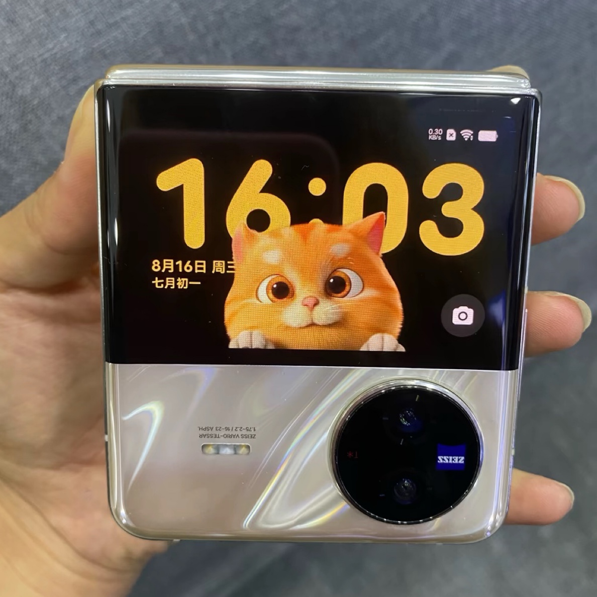 9新 vivo XFlip 折叠屏手机国行双卡双待全网通5G翻盖高颜值化妆