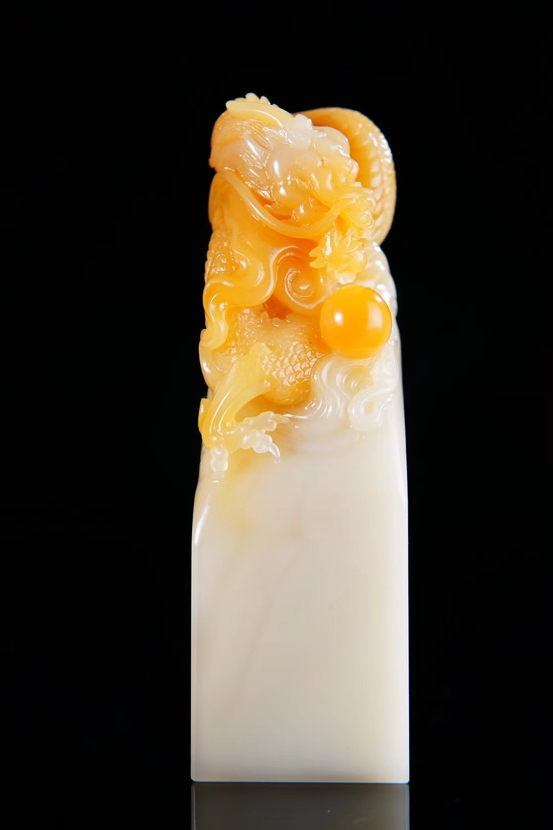 寿山芙蓉，题材，龙行天下，雕刻精美