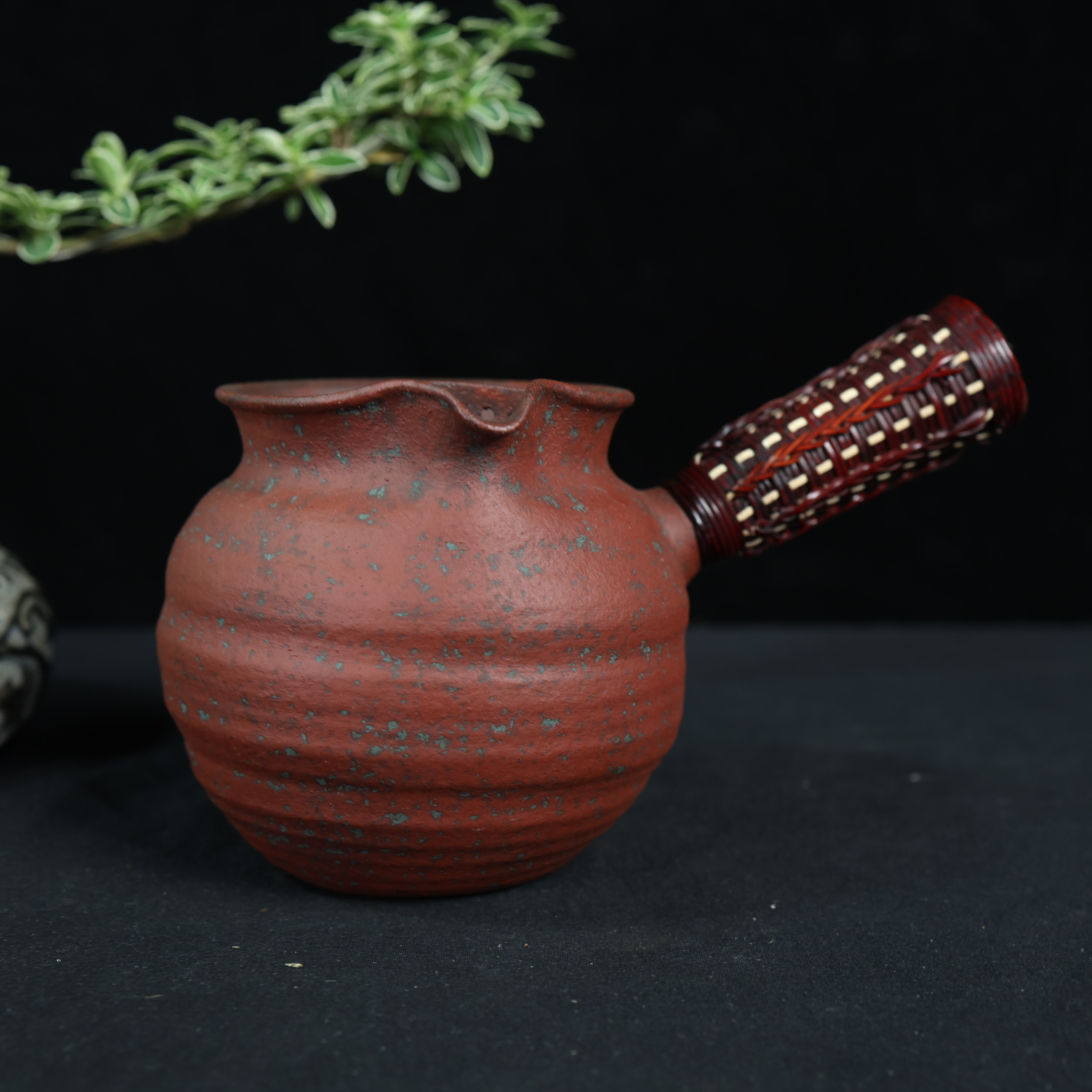 【细物慢造】藤编铁锈釉烤罐侧把壶390ml 