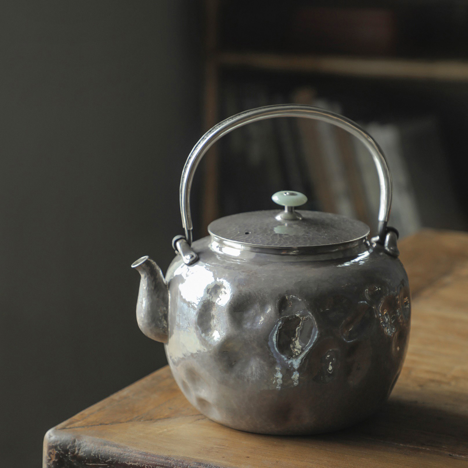 日式口打出紫皮锤坑银壶足银9999烧水壶手工银茶壶1100ml