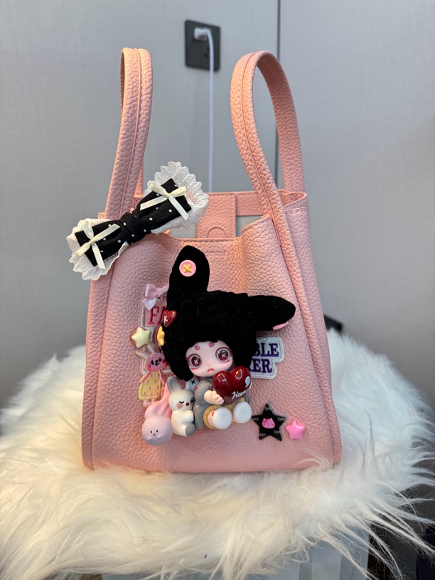 原创手工潮玩娃包轻奢重工小众时尚设计水桶包包