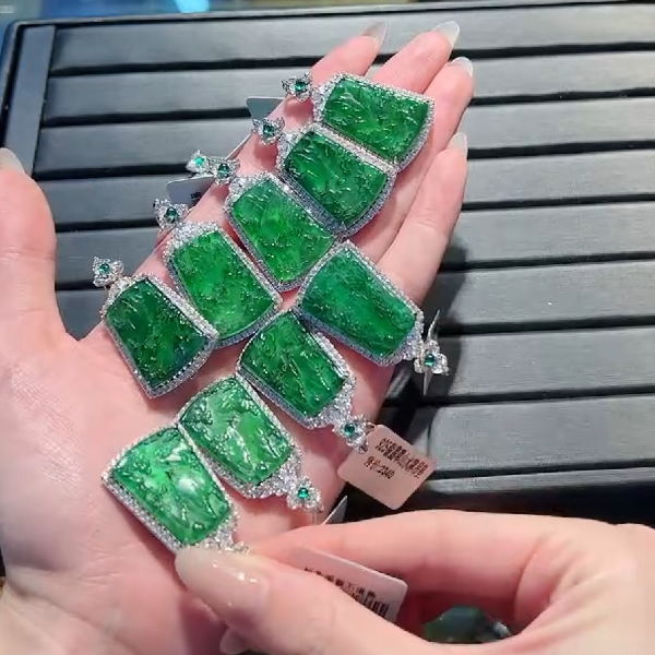 【朱朱】S925翡翠吊坠-不含链 约24X16X2mm 多样性实发一