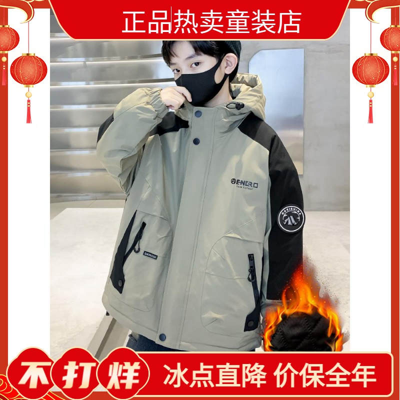安踏神行男童外套秋冬款2024新款加绒冲锋衣大童夹加厚冬季派克服