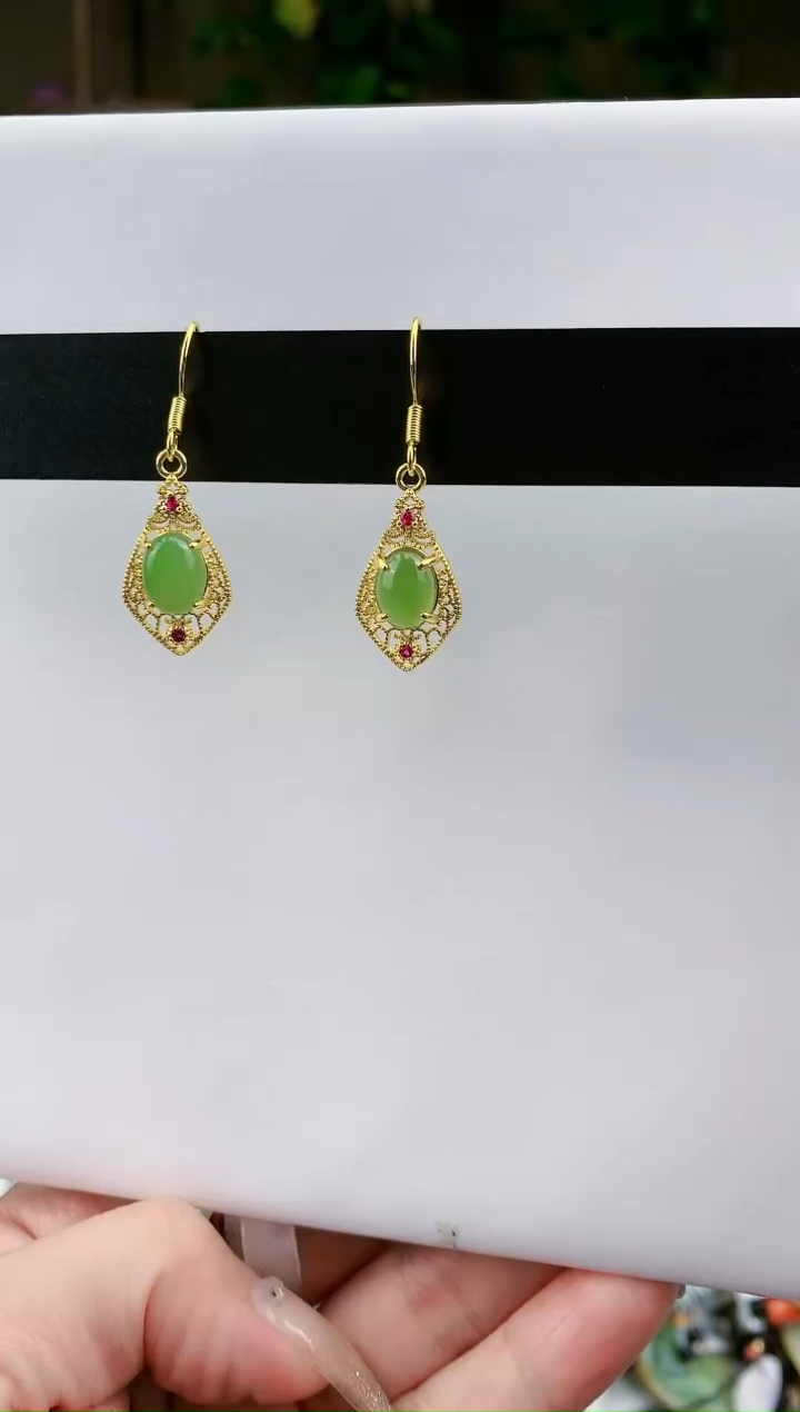 【闪购商品】和田玉挂件未镶嵌AA拍一发一  多样性发货