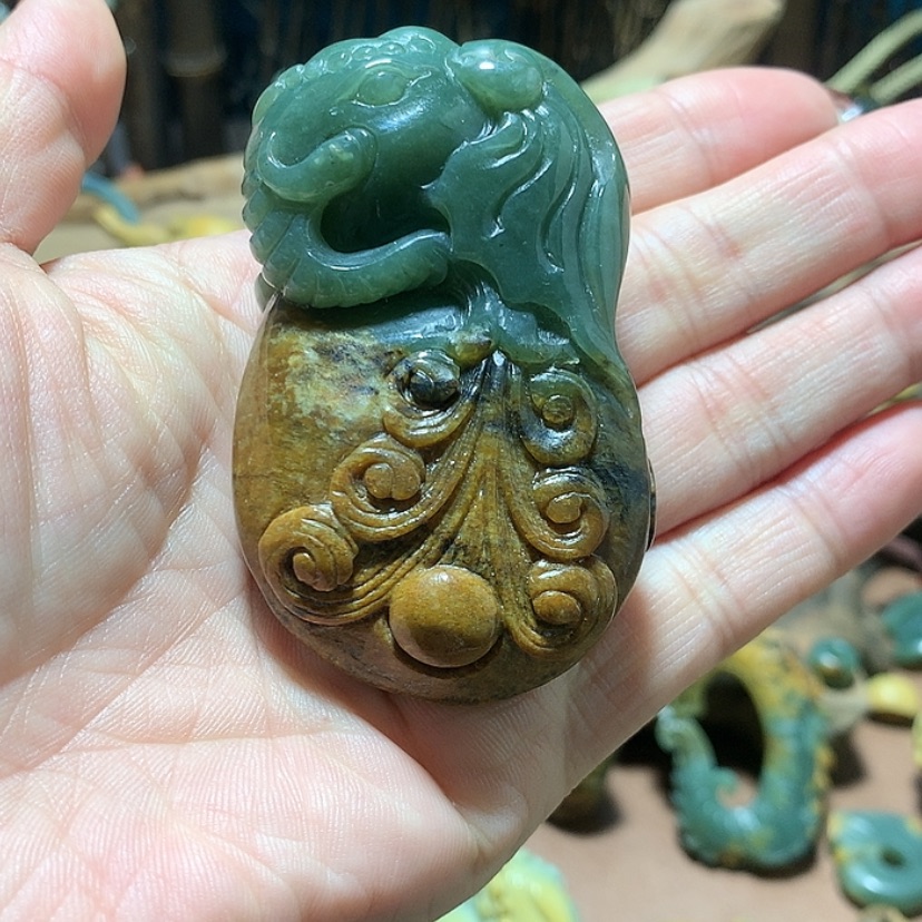 【闪购商品】岫岩河磨玉（透闪石质玉）把件未镶嵌下**快
