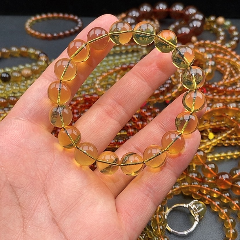 【闪购商品】琥珀手链未镶嵌浮**歇