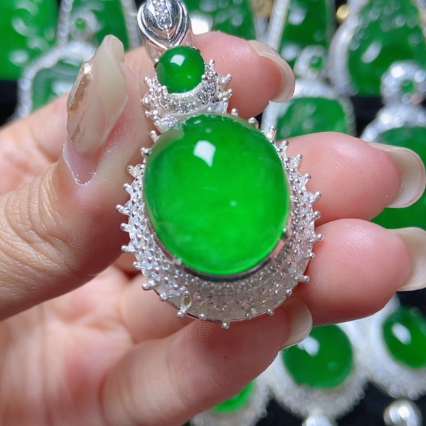 【闪购商品】翡翠吊坠未镶嵌16639