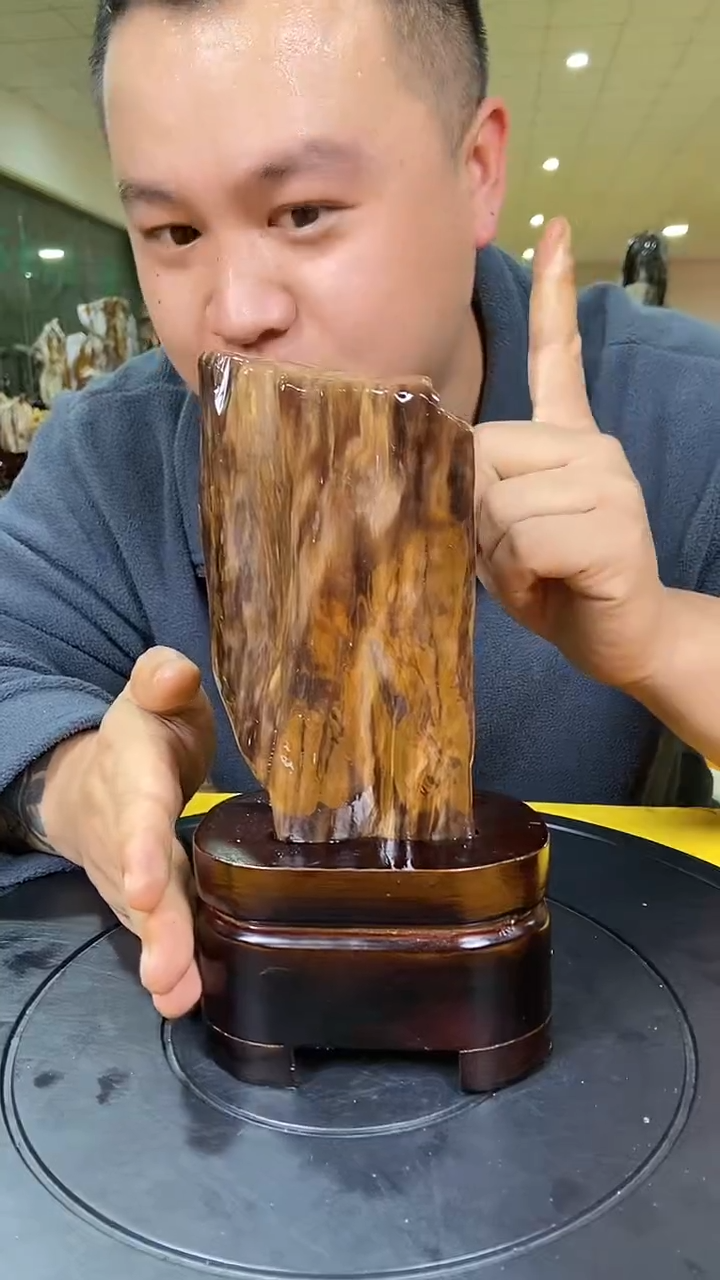 【闪购商品】硅化玉珠宝奇石未镶嵌1